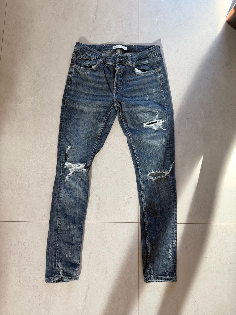ZARA Distressed Skinny Jeans